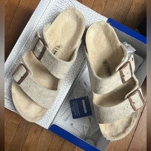 Birkenstock Arizona Rivet sandals